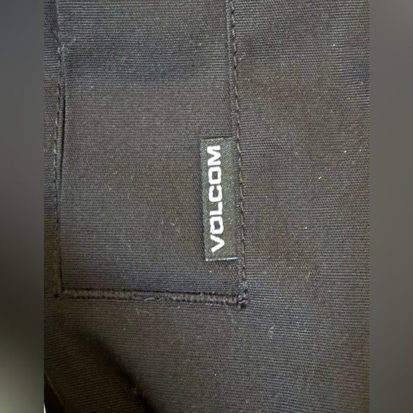 Volcom Hernan 10K Hooded Jacket – Black – Size Small (NWT) - Picture 8 of 9